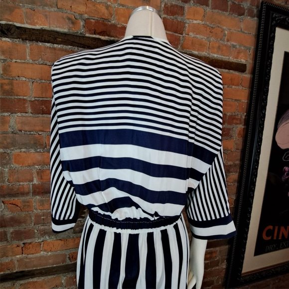 VTG Mollie Parnis Jumpsuit Navy White Stripes Belt Dolman Sleeves 1970s Size S - Picture 7 of 11